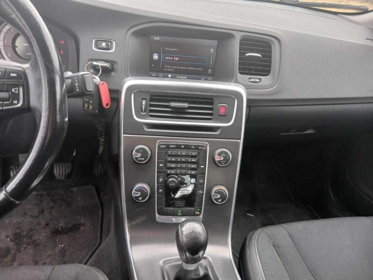 volvo-s60-d3-2-0-2012-diesel-1984cc
