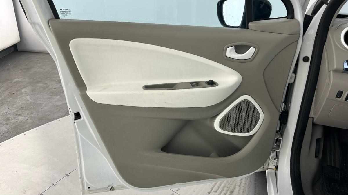 renault-zoe-r240-22-kwh-2013-eletrico