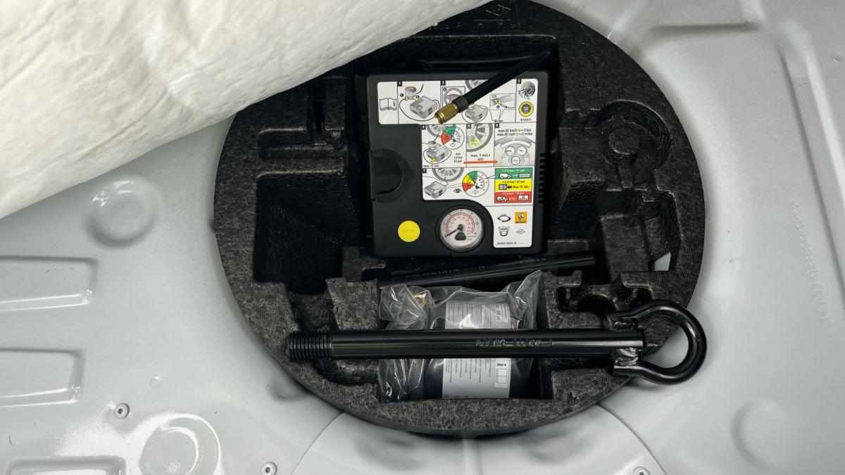 renault-zoe-r240-22-kwh-2013-eletrico