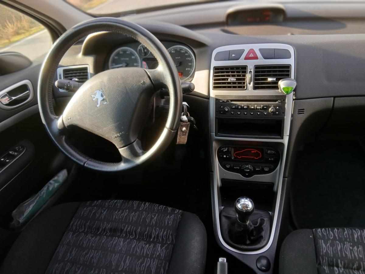 peugeot-307-1-4-2003-gasolina-1360cc