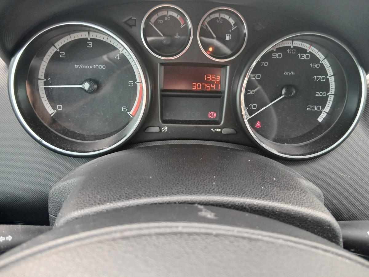 peugeot-308-1-6-hdi-fap-2010-diesel-1560cc
