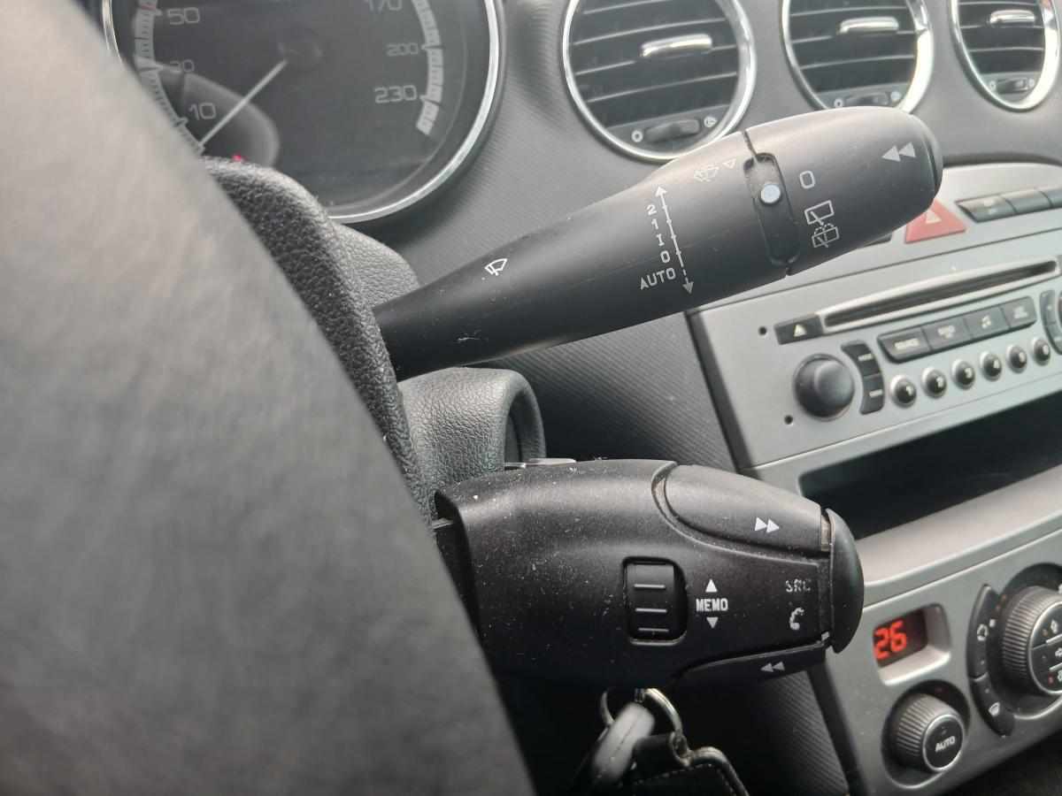 peugeot-308-1-6-hdi-fap-2010-diesel-1560cc