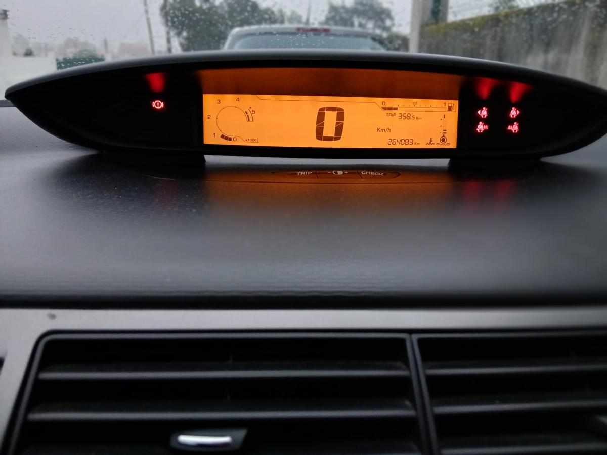citroen-c4-1-6-hdi-2010-diesel-1560cc