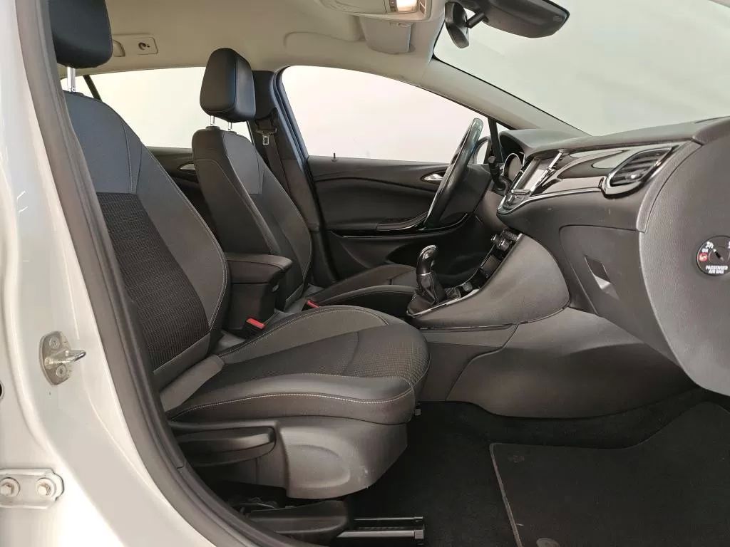 opel-astra-2021-gasolina-1199cc