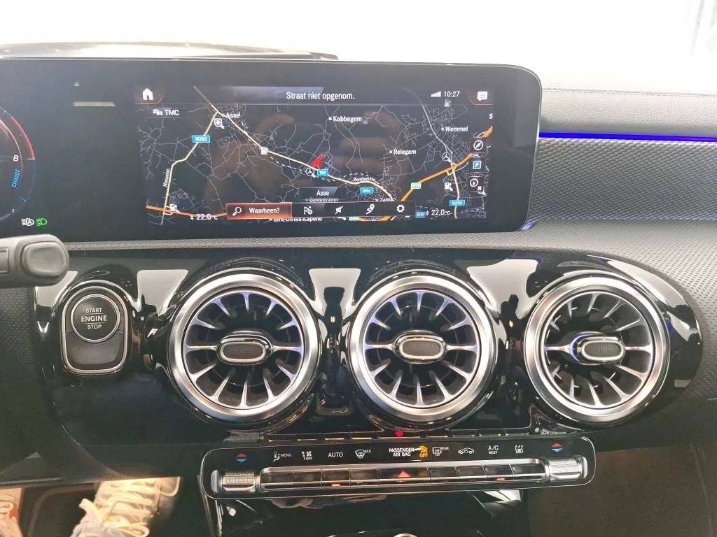 mercedes-benz-cla-2022-hibrido-1332cc