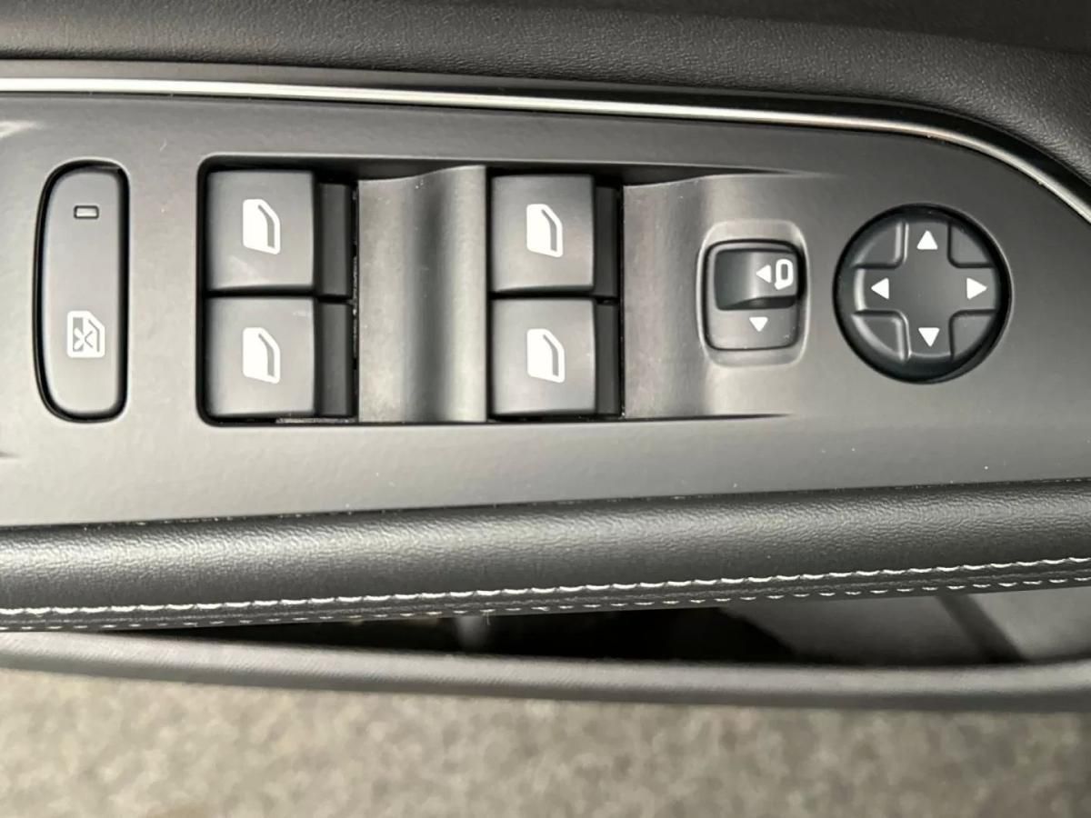 peugeot-5008-2020-diesel-1499cc