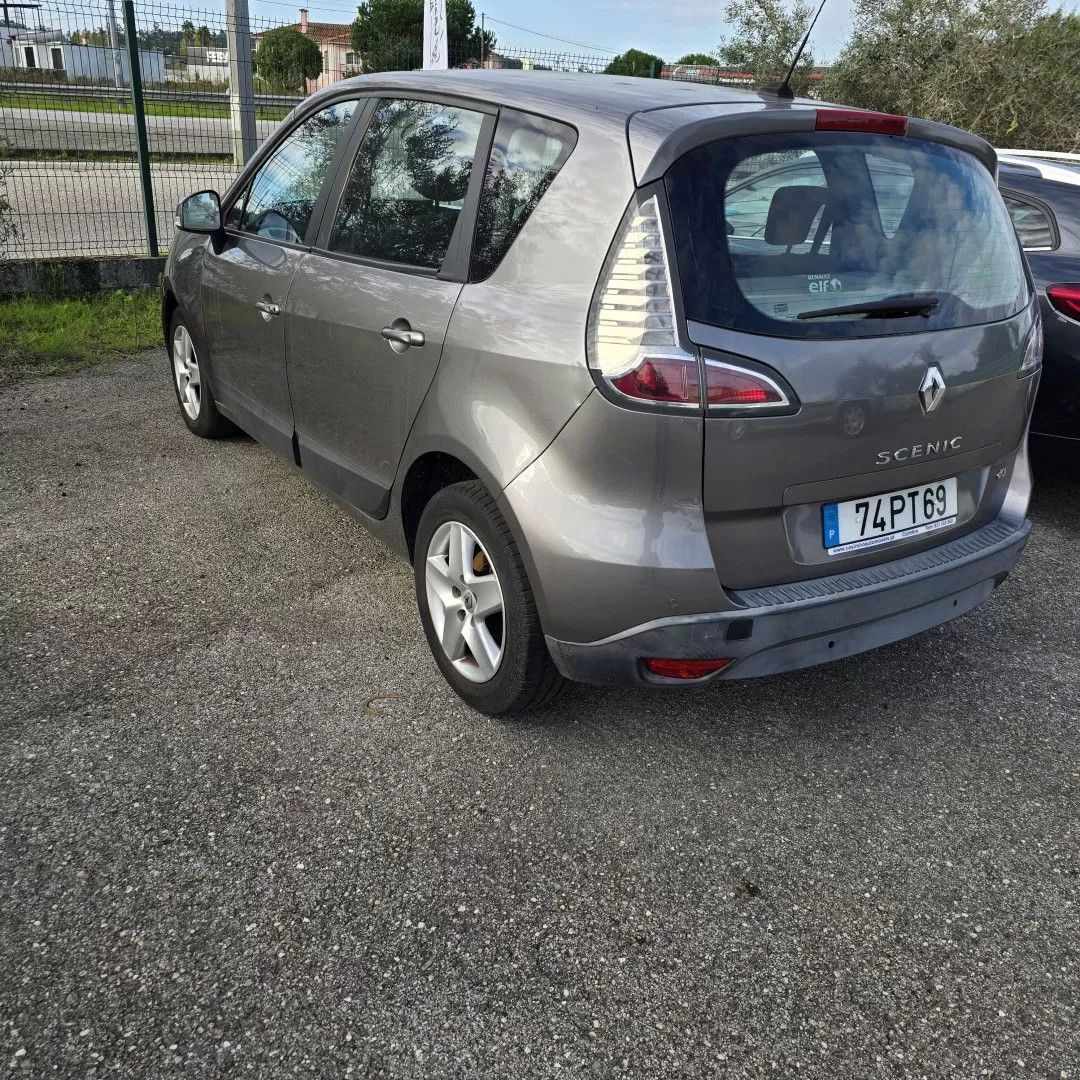 renault-scenic-2012-diesel-1461cc