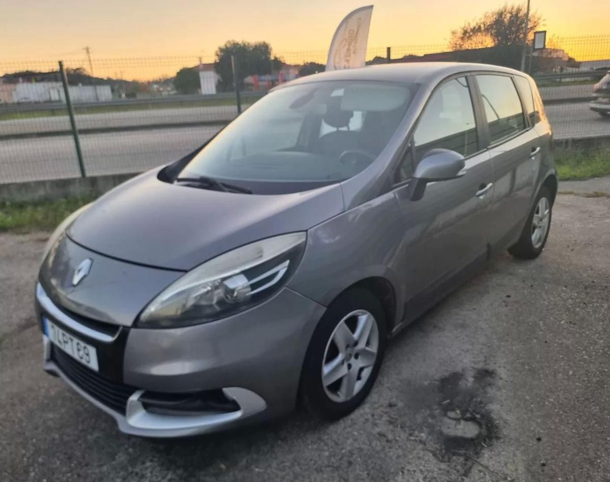 renault-scenic-2012-diesel-1461cc