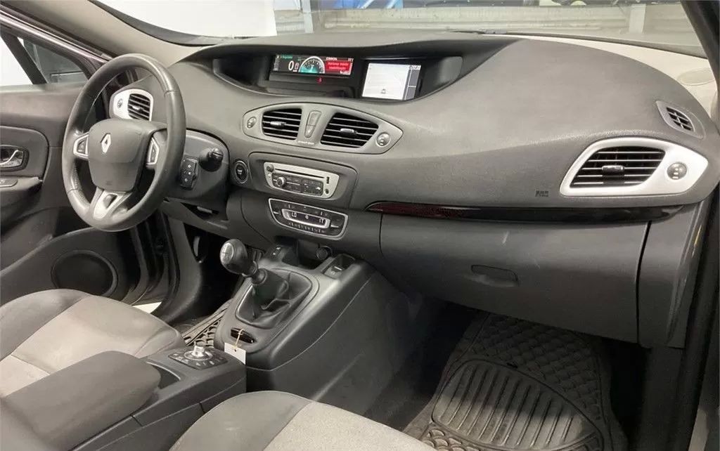 renault-scenic-2012-diesel-1461cc
