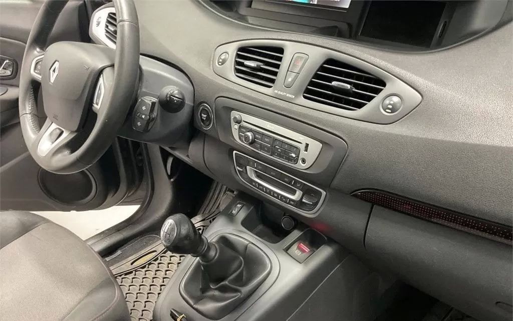 renault-scenic-2012-diesel-1461cc
