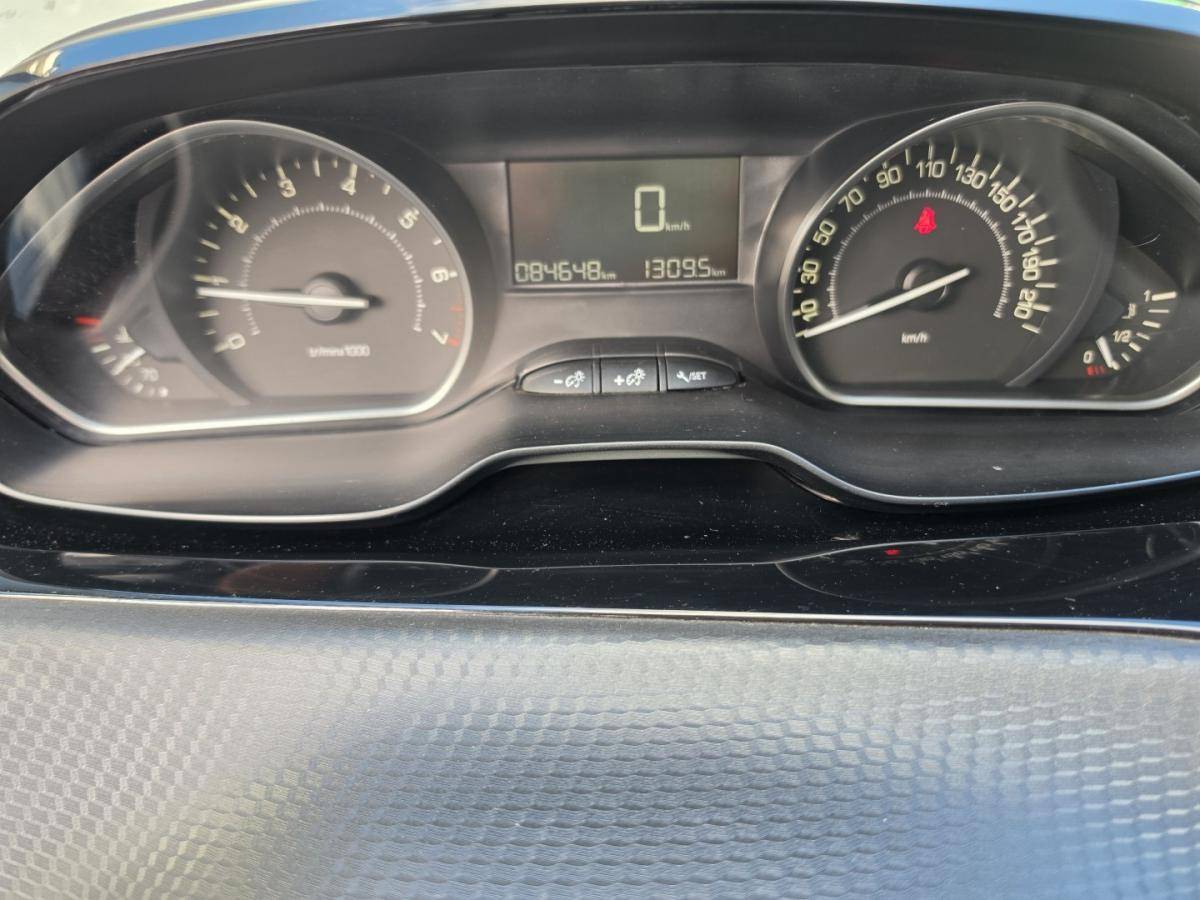 peugeot-208-2019-gasolina-1199cc