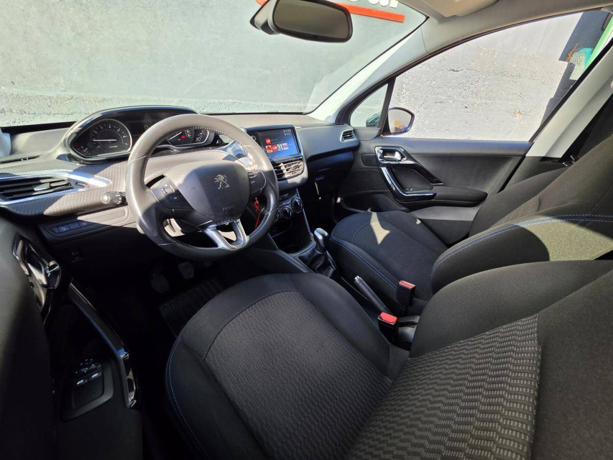 peugeot-208-2019-gasolina-1199cc