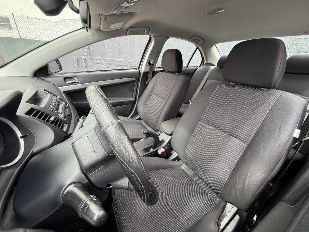 mitsubishi-lancer-2011-gasolina-1590cc