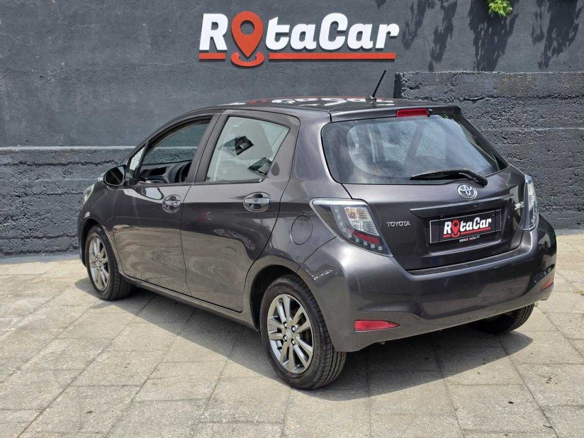 toyota-yaris-2014-gasolina-998cc