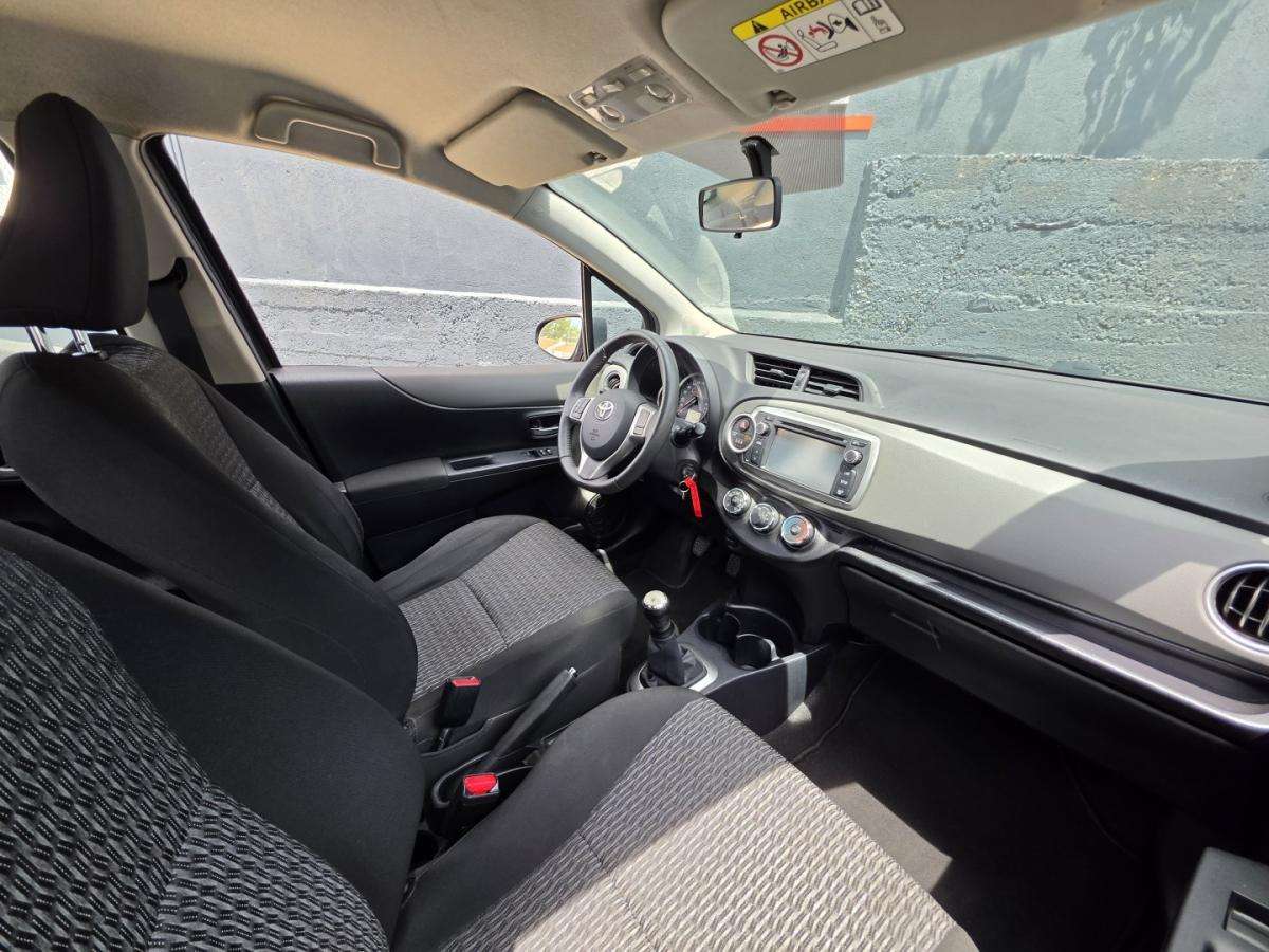 toyota-yaris-2014-gasolina-998cc