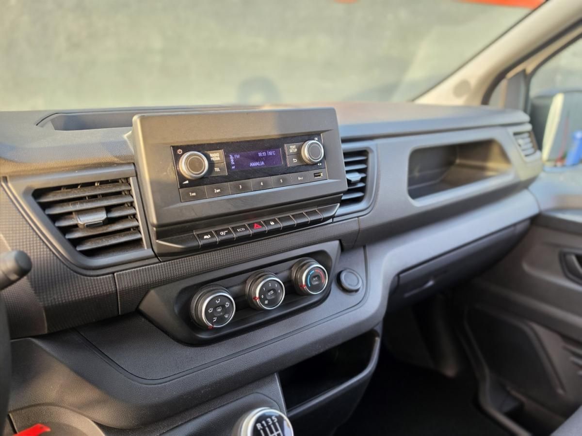 renault-trafic-2022-diesel-1997cc