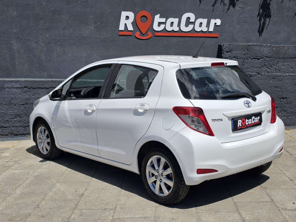 toyota-yaris-2015-gasolina-998cc