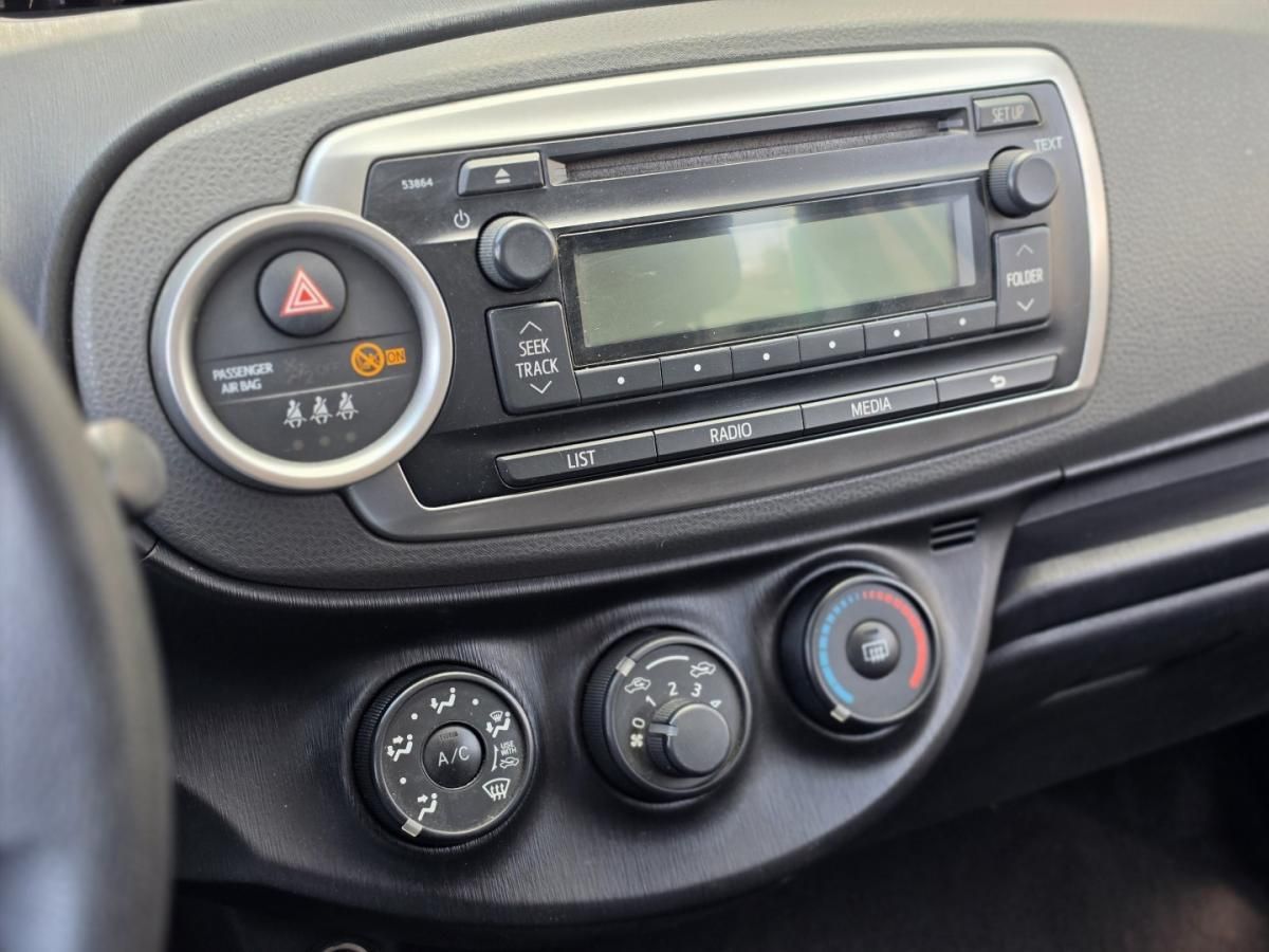 toyota-yaris-2015-gasolina-998cc