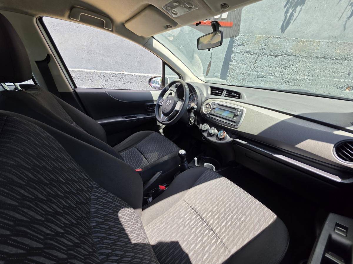 toyota-yaris-2015-gasolina-998cc
