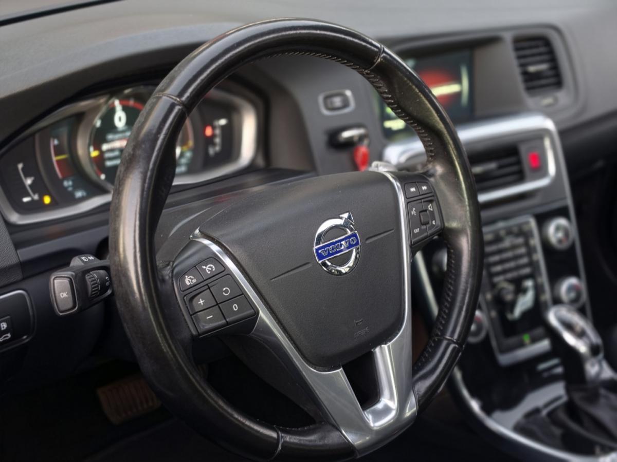 volvo-v60-cross-country-2016-diesel-1969cc