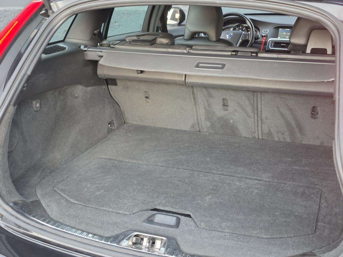 volvo-v60-cross-country-2016-diesel-1969cc