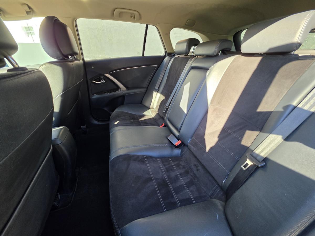 toyota-avensis-sw-2013-diesel-1998cc