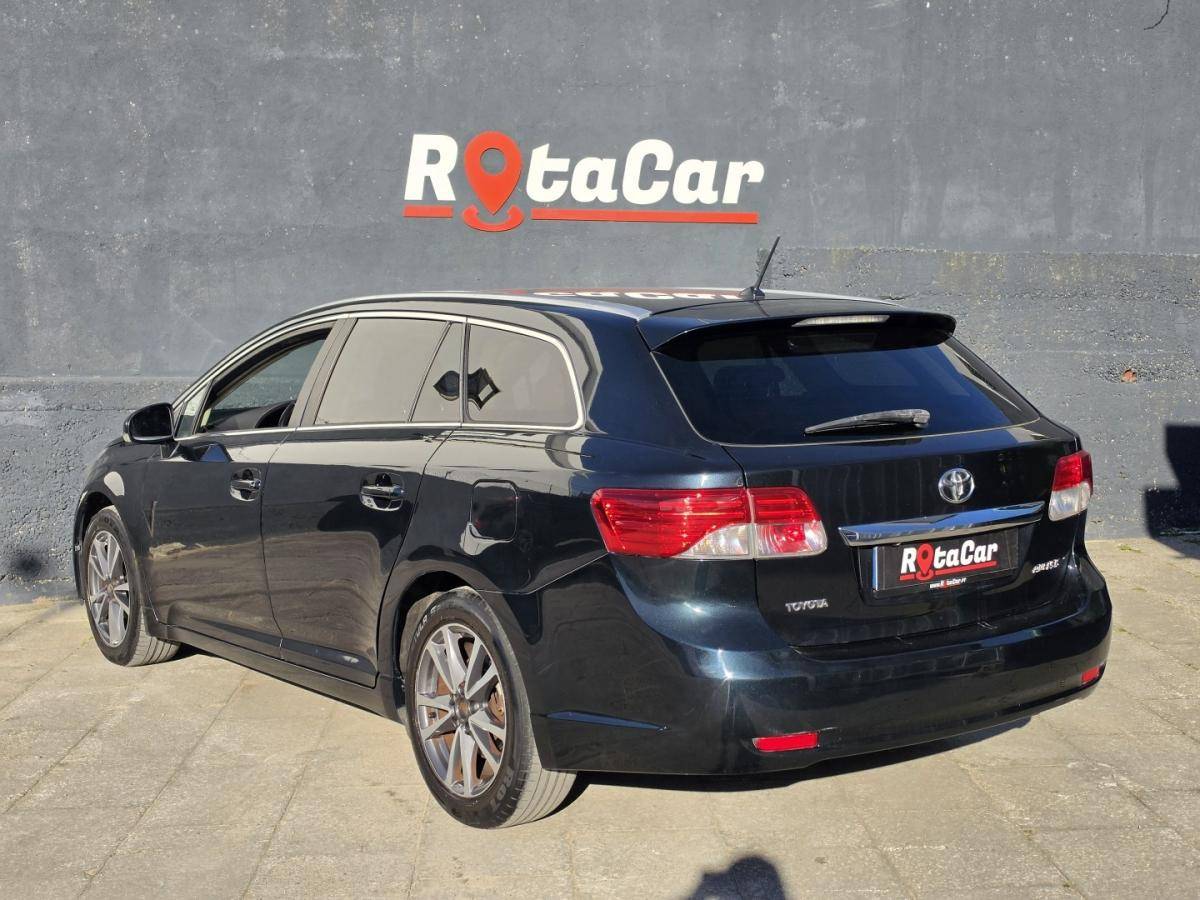 toyota-avensis-sw-2013-diesel-1998cc