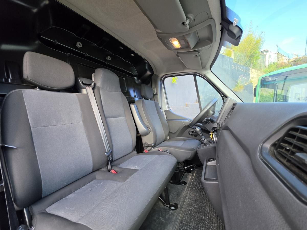 renault-master-2021-diesel-2300cc