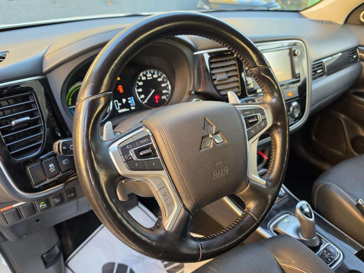 mitsubishi-outlander-2016-hibrido-1998cc
