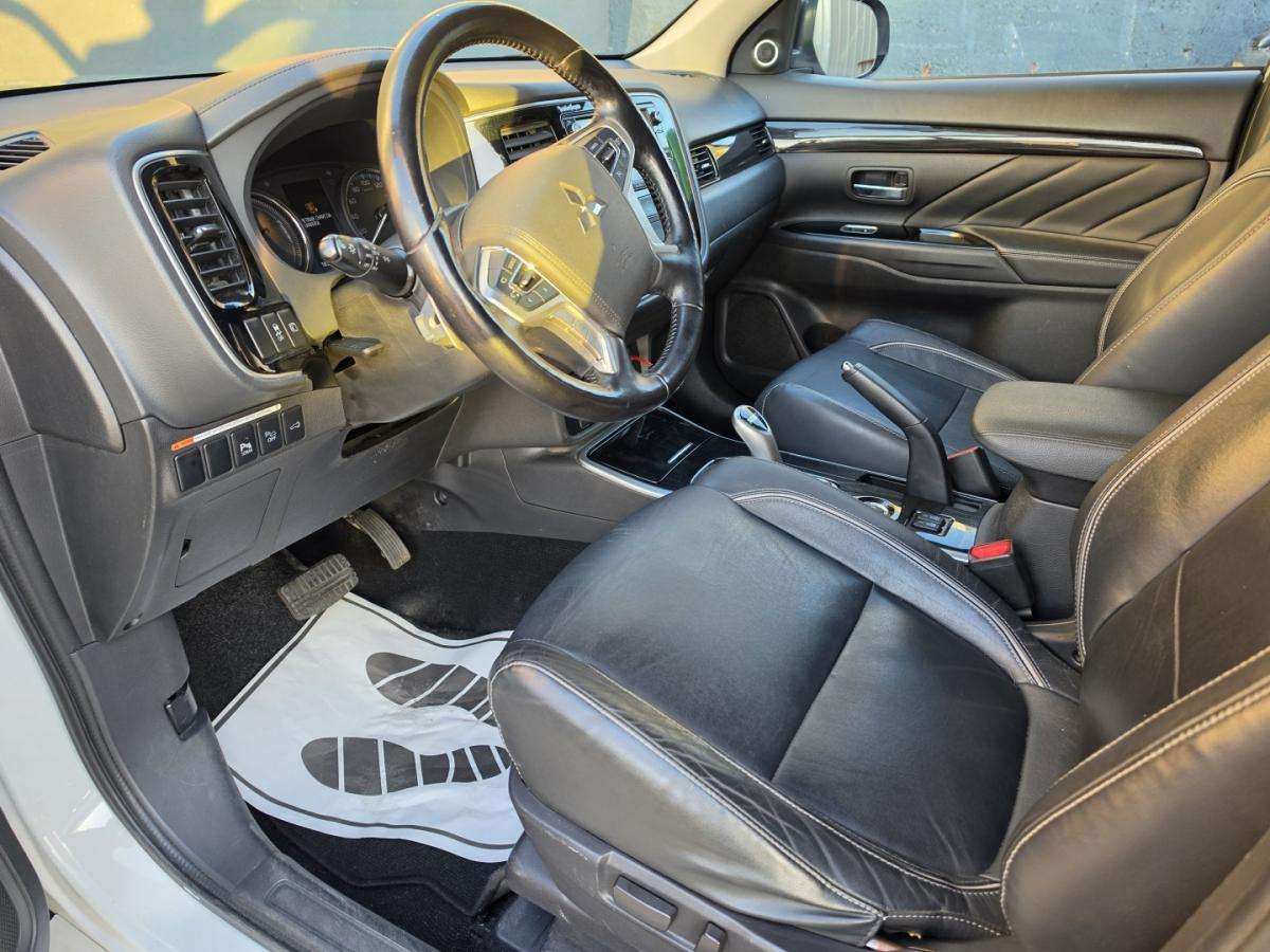 mitsubishi-outlander-2016-hibrido-1998cc