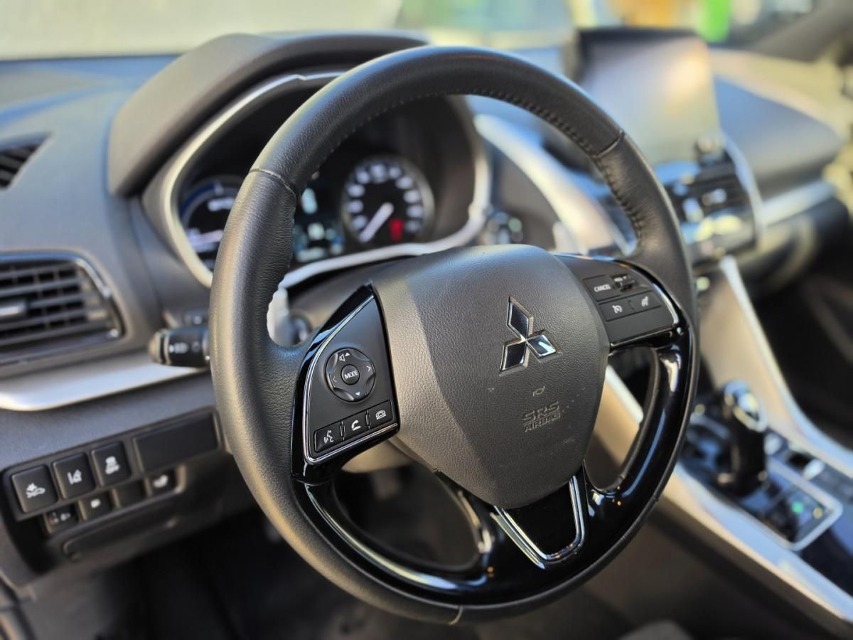 mitsubishi-eclipse-cross-2022-hibrido-2360cc