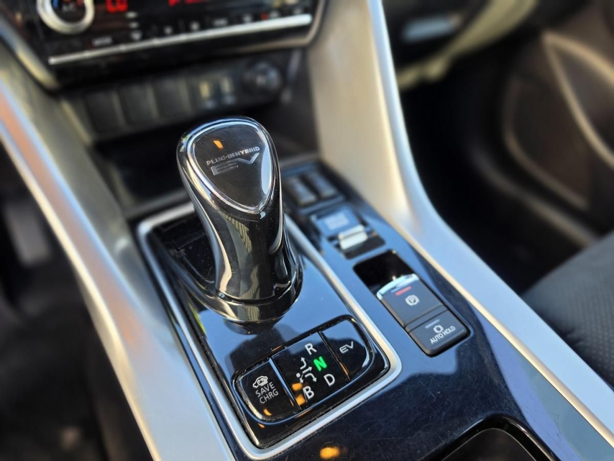 mitsubishi-eclipse-cross-2022-hibrido-2360cc