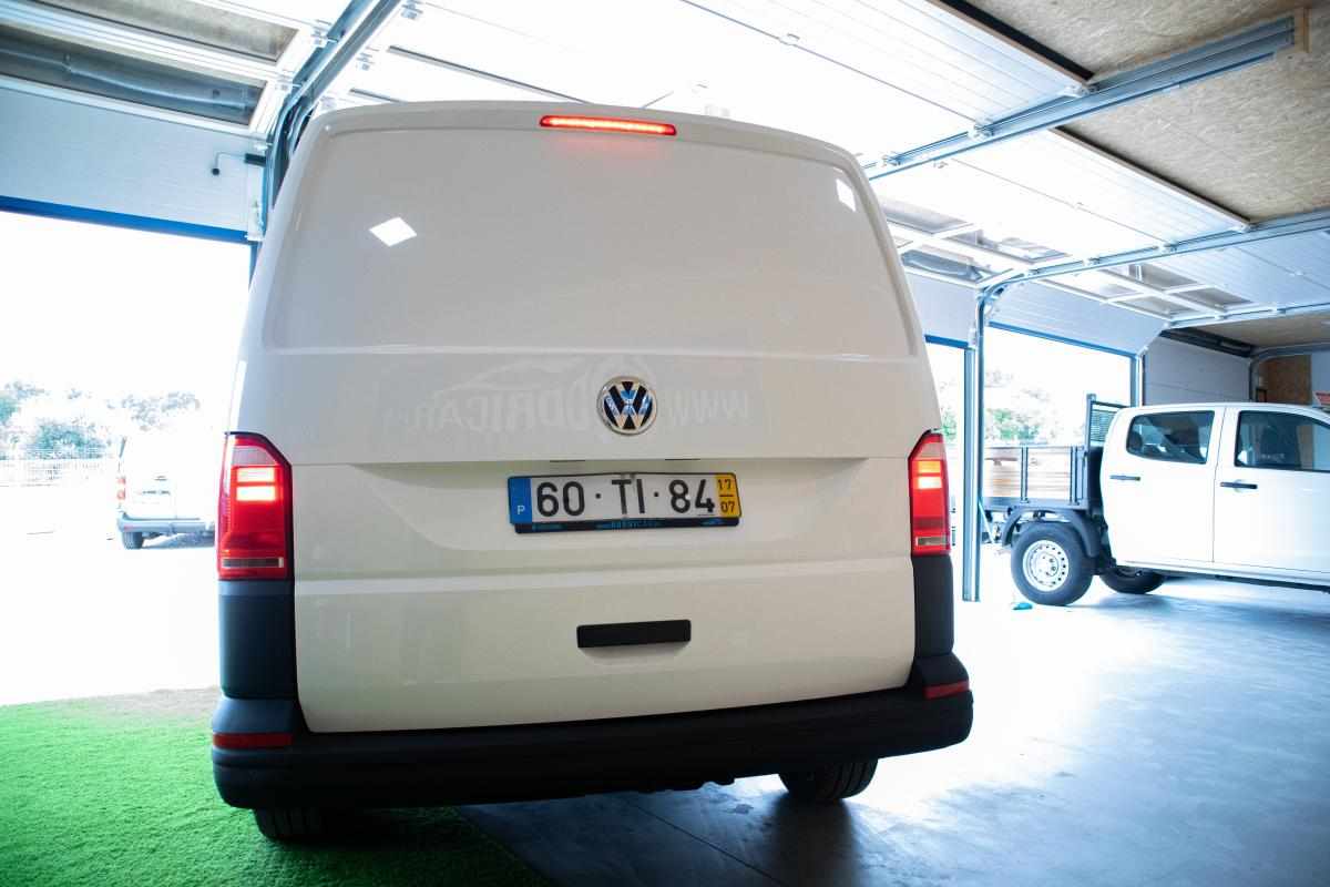 volkswagen-transporter-2-0-tdi-2017-diesel-1968cc