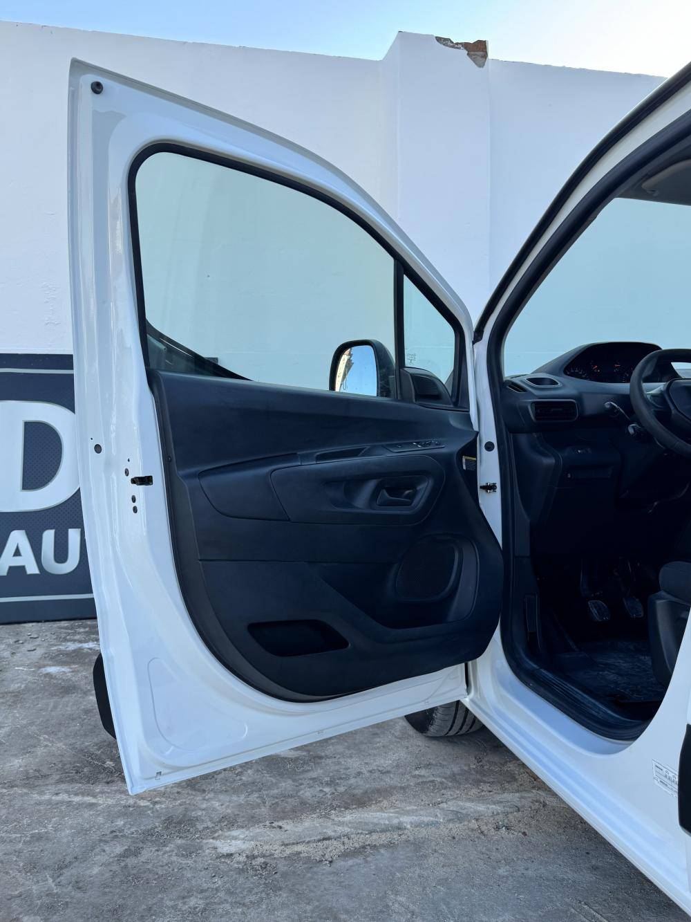 peugeot-partner-2020-diesel-1499cc