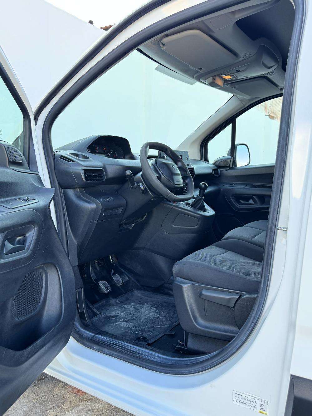 peugeot-partner-2020-diesel-1499cc