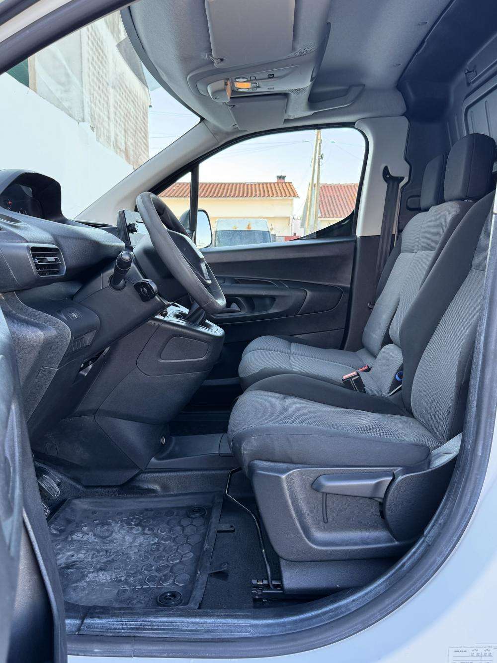 peugeot-partner-2020-diesel-1499cc