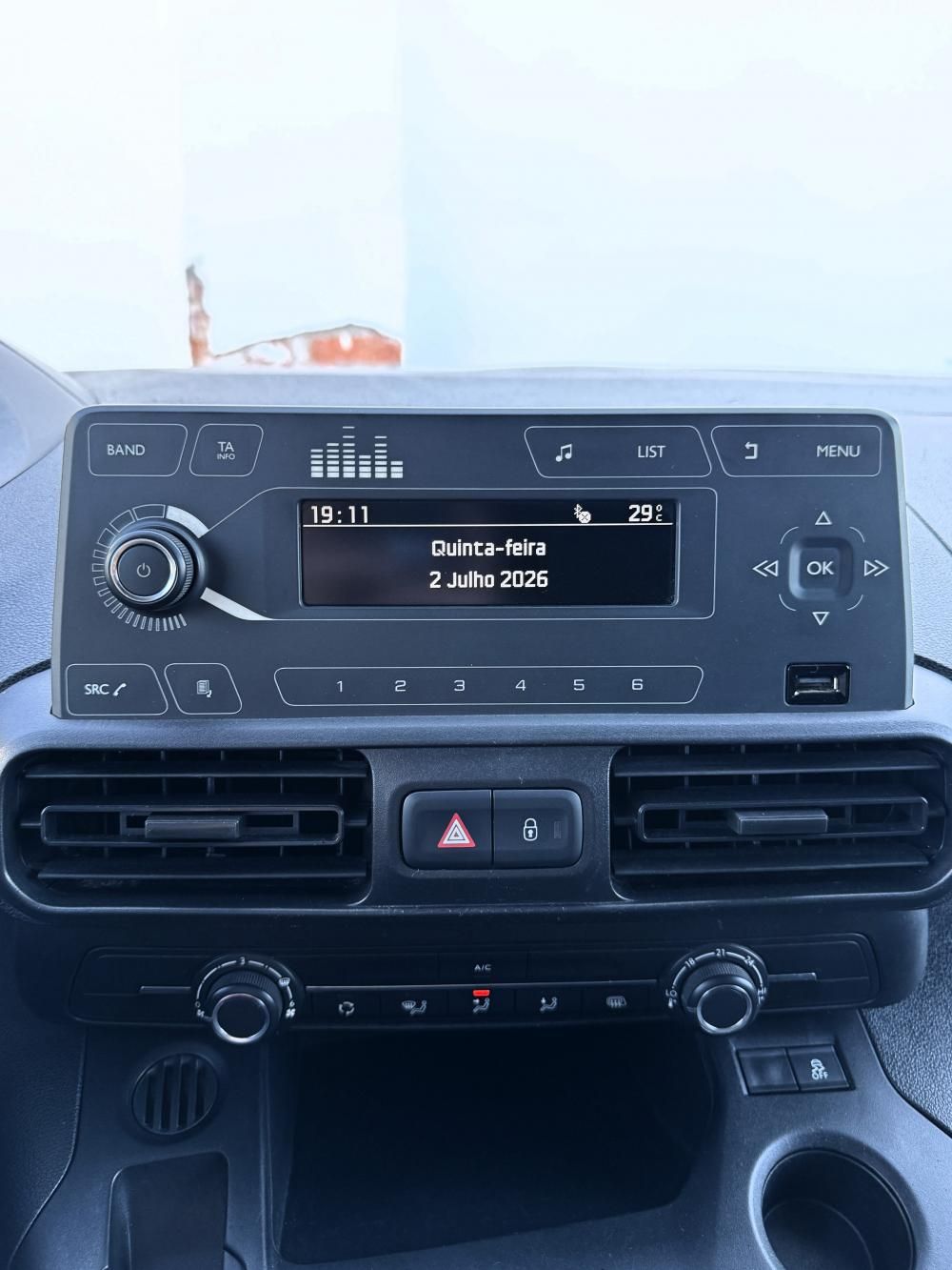peugeot-partner-2020-diesel-1499cc