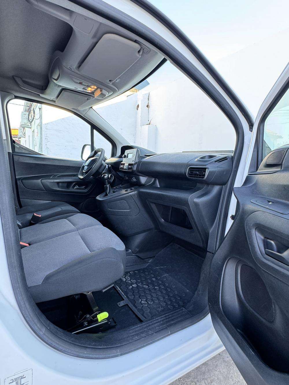 peugeot-partner-2020-diesel-1499cc
