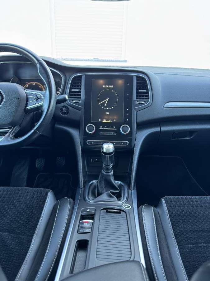 renault-megane-2017-diesel-1598cc
