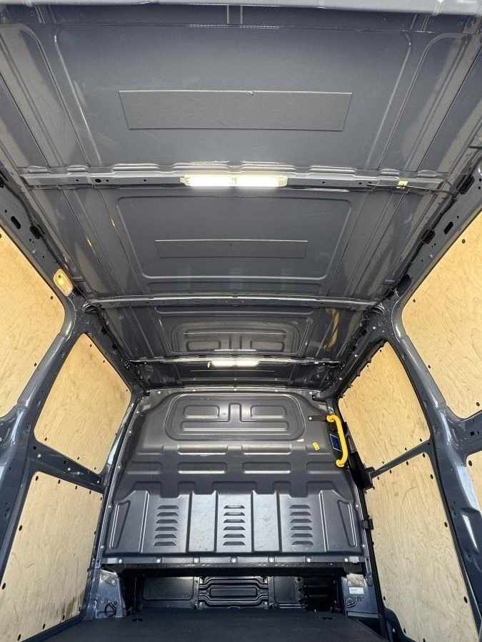 mercedes-benz-vito-2020-diesel-1950cc