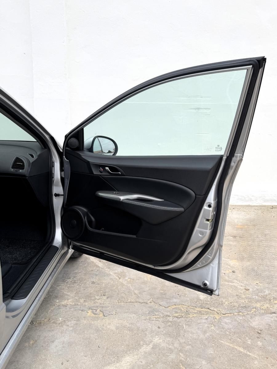 honda-civic-2011-gasolina-1339cc
