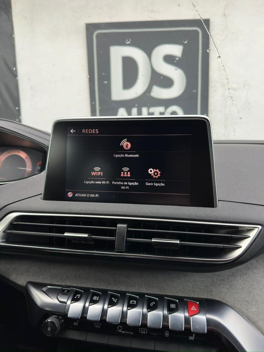 peugeot-5008-2018-diesel-1997cc
