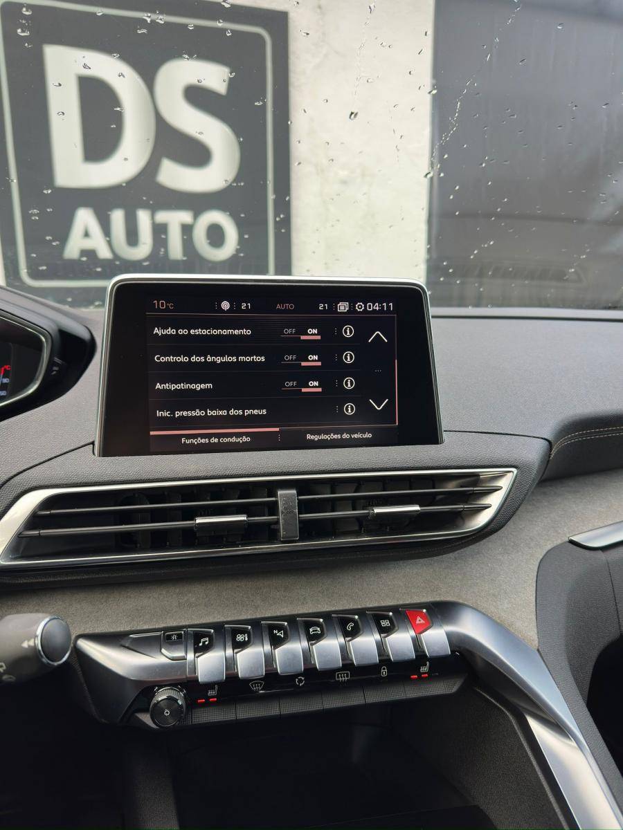 peugeot-5008-2018-diesel-1997cc