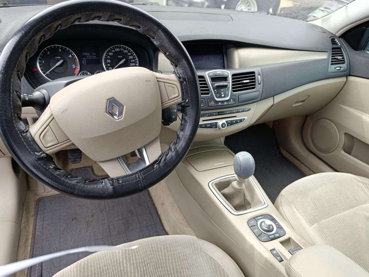 renault-laguna-2008-diesel-2000cc