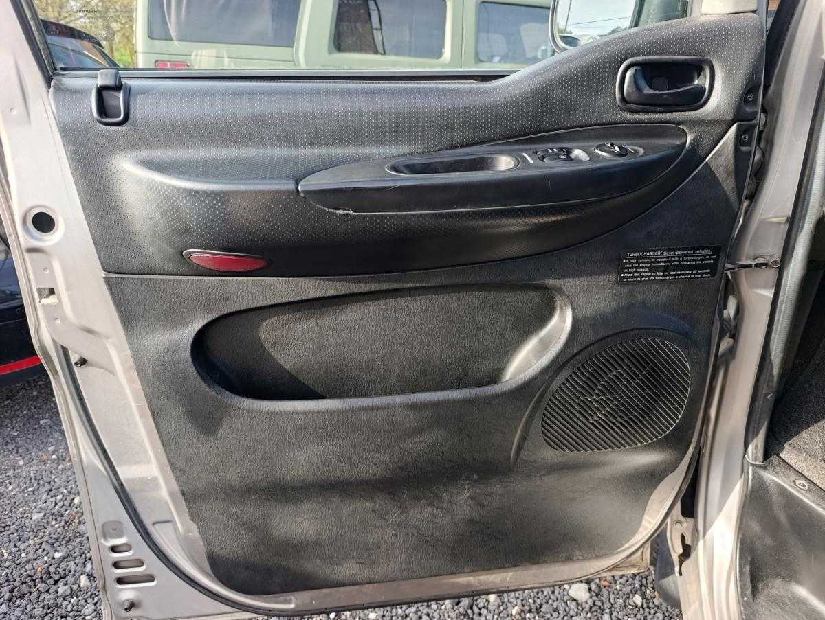 hyundai-h-1-2004-diesel-2476cc