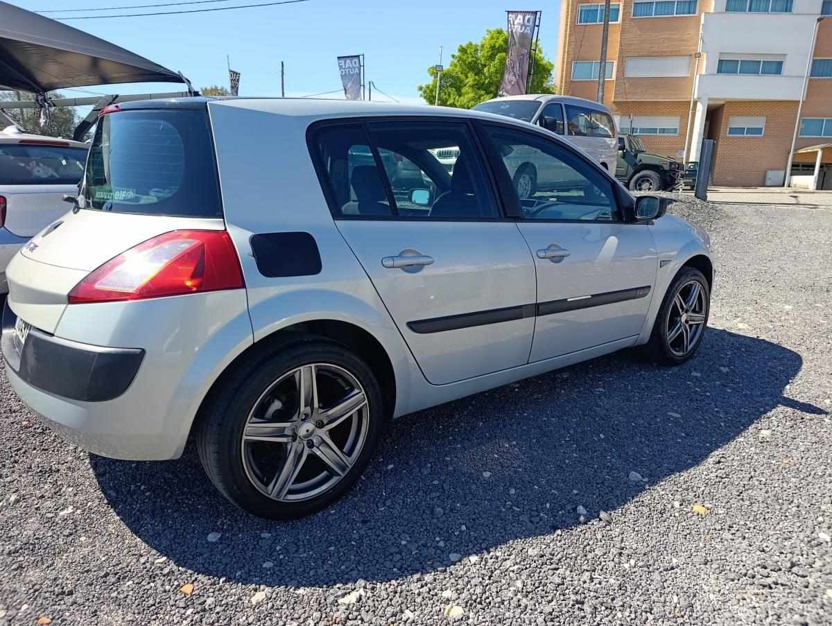 renault-megane-2002-gasolina-1390cc