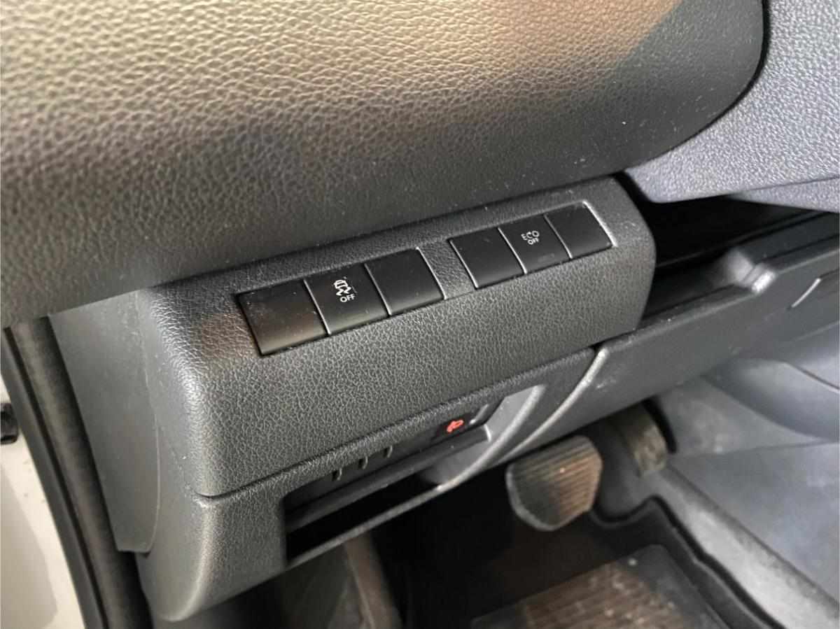 peugeot-3008-1-6-e-hdi-2015-diesel-1560cc