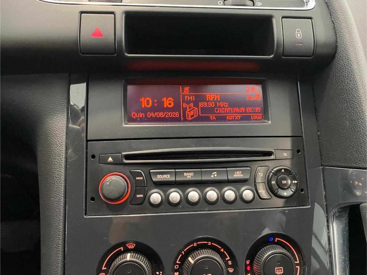 peugeot-3008-1-6-e-hdi-2015-diesel-1560cc