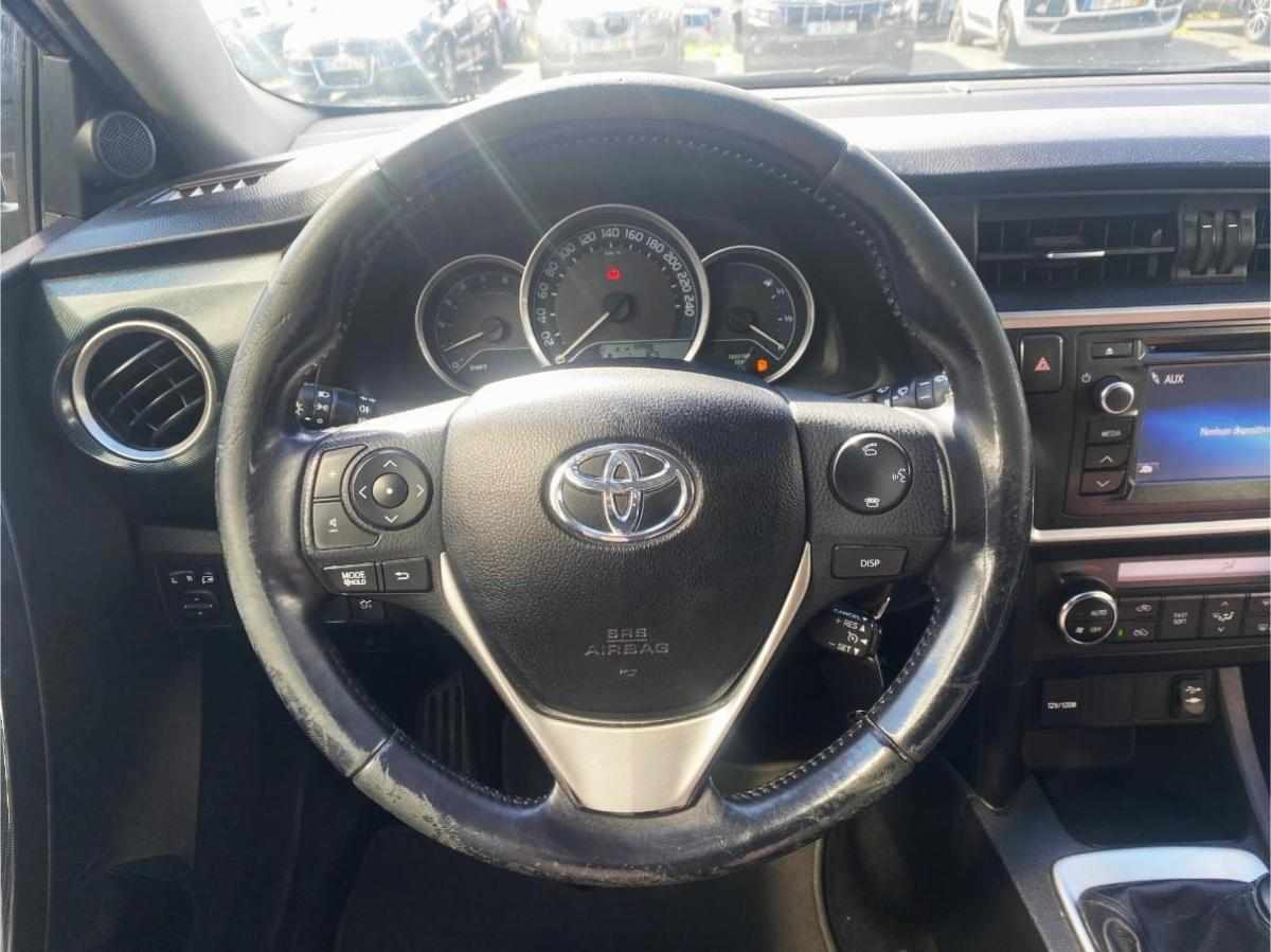 toyota-auris-1-4-d-4d-2015-diesel-1364cc
