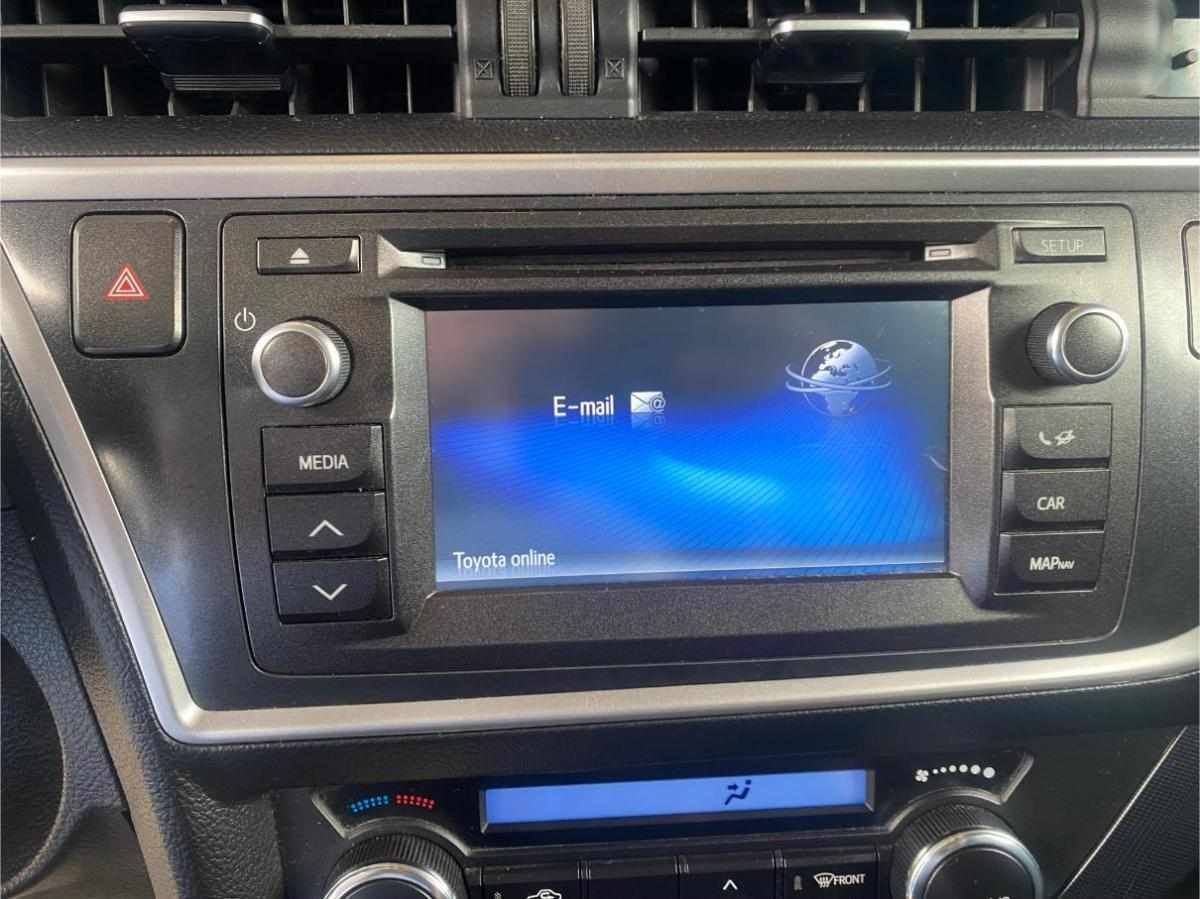 toyota-auris-1-4-d-4d-2015-diesel-1364cc